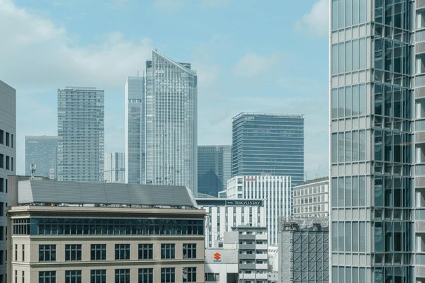 Les Foires : Miroirs Vivants de Notre Société